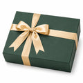 Boîte cadeau 30 x 20 x 10 cm en carton vert foncé avec ruban doré à nouer